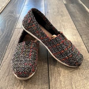 TOMS shoes